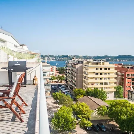 River Vista - 2 Bedroom Terrace Retreat *